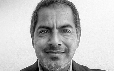 Robert Rosas Rentia Barnard